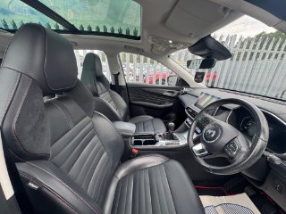 /photos/10390/09556b64-a6f2-40fd-9e96-9227cfc7c945_i320x240.jpg